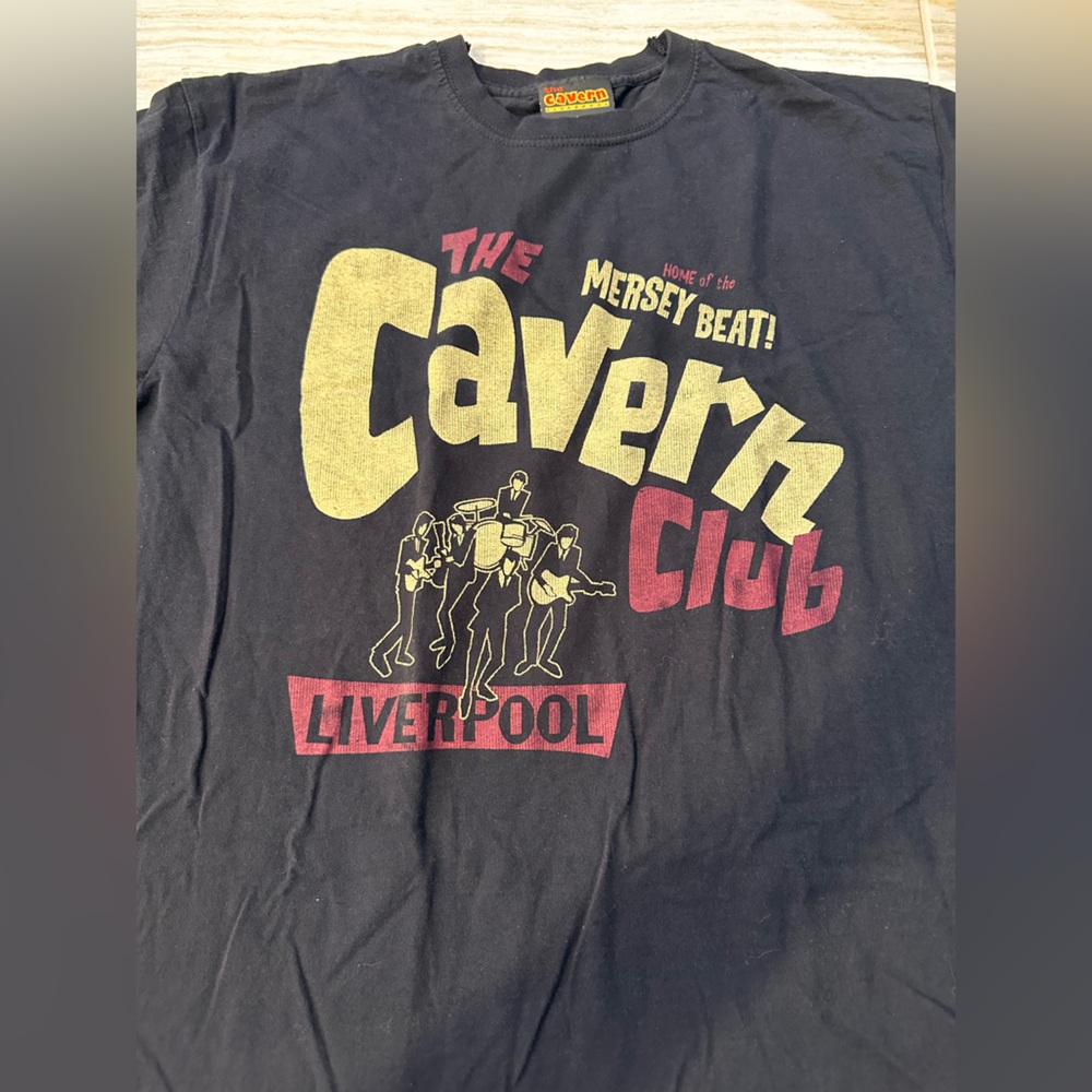 Black Cavern Club Graphic T-Shirt
Size M
Beatles